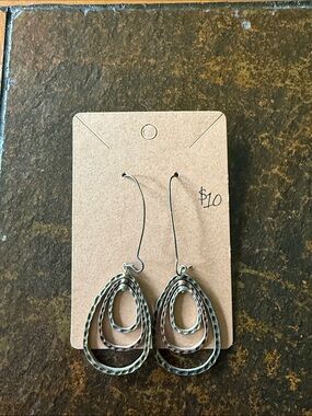 Hammered Triple Teardrop Silver Dangle Earrings - Women's Jewelry